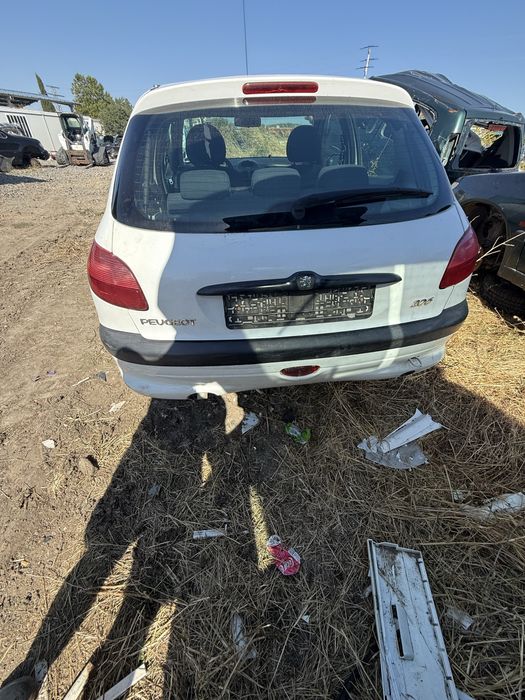 Пежо 206 1.2 60 кс  2001г на части