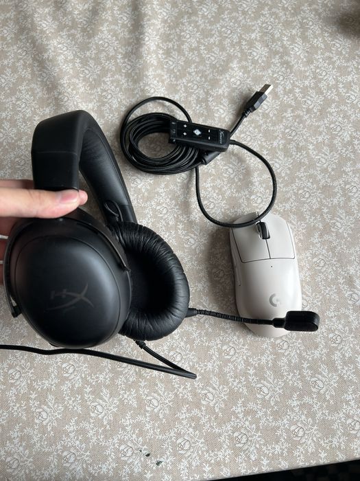 Продам Мышь Logitech Pro X Superlight и Наушники HyperX Cloud III