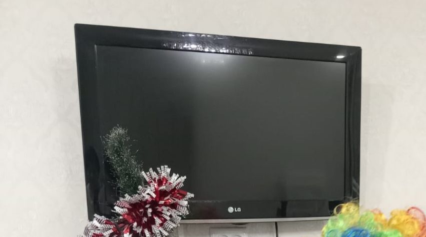 Продам телевизор Lg