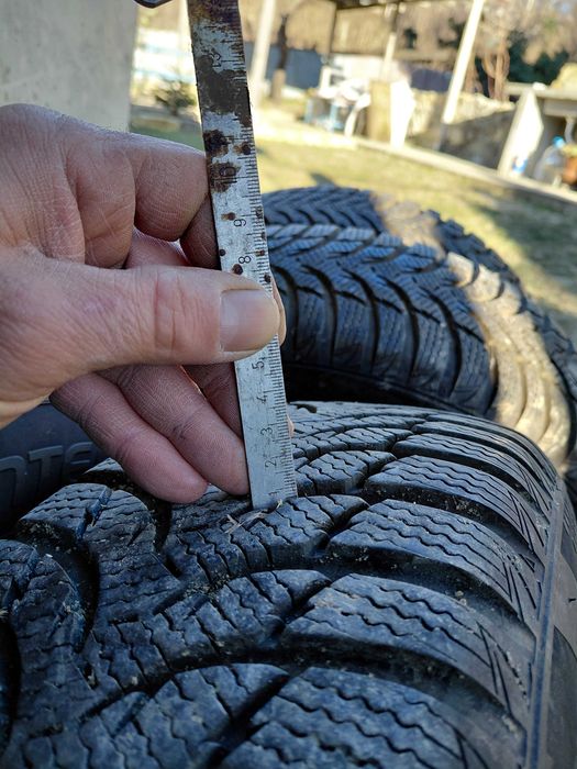 Джанти с Зимни Гуми 15ц.Мерцедес Ц Кл.