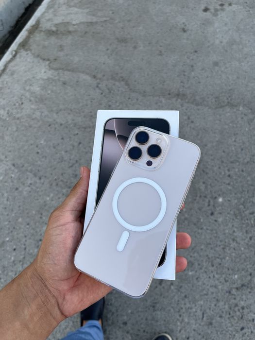 iPhone 16 Pro Max