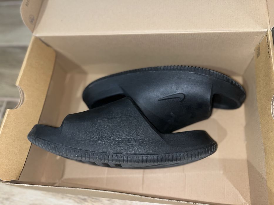 Nike calm 2.0.