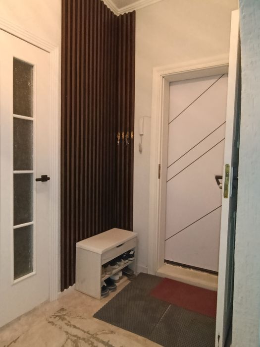 4комн кв, 4 эт , 7мкр,51 д, молоч кух