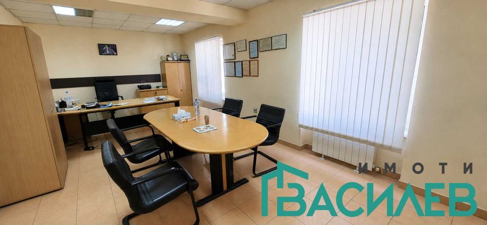 Продава МНОГОСТАЕН град Перник, Изток