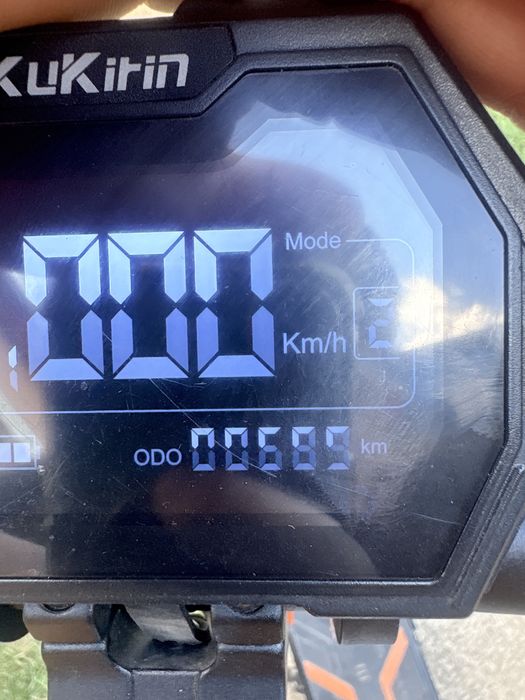 Продавам KuKirin G3 Pro (2x1200W) Отлично състояние,може и бартер за колело
