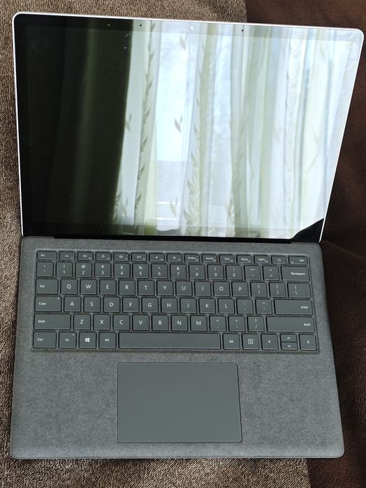 Surface laptop 4