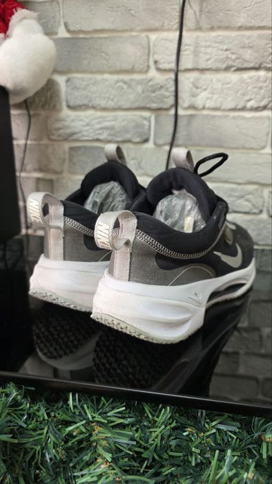 Оригинальные кроссы Nike