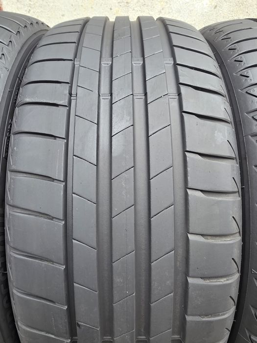 Vând patru anvelope de vara Bridgestone turanza  225 40 19 dot 2824