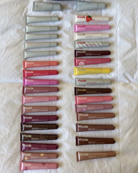 Оригинални Rhode Peptide Lip Tint / Treatment гланцове от САЩ – 9 € | Налични цветове | BESTIE промо + 2 гланца ПОДАРЪК