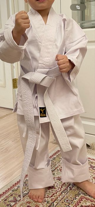 Продам кимоно новый