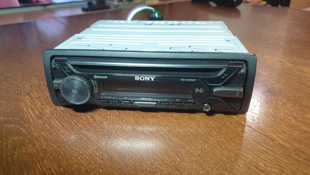 Авто радио плеър музика за кола Сони Sony CD MP-3 USB AUX Bluetooth Блутут Цветове
