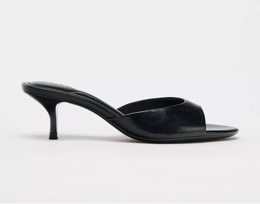 Kitten heel обувки Зара