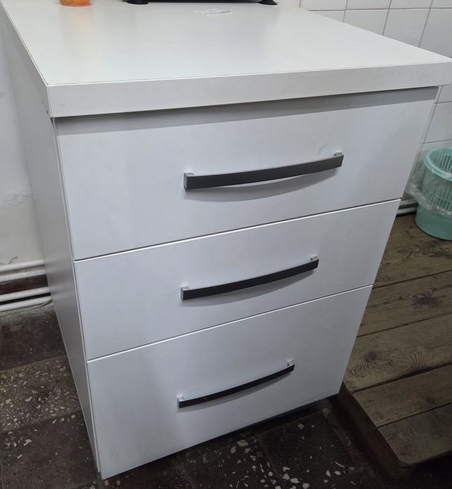 Toneta porumb 2 oale mari inox si mobilier 13m