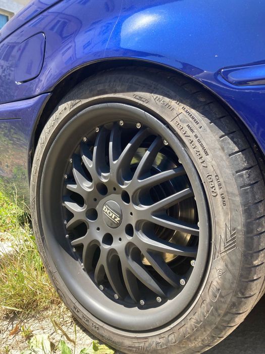 Vând jante R17 cu anvelope 225/45 R17