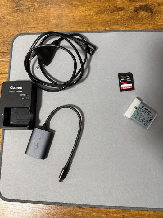 Canon G7X Mark III