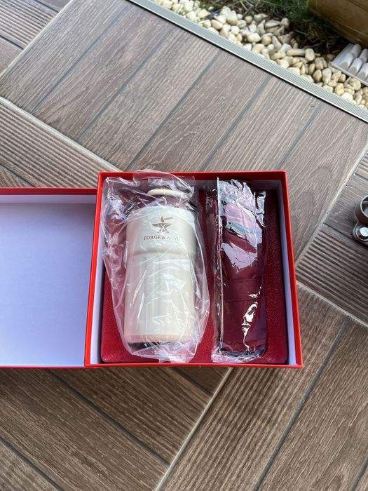 Set cadou premium 2 în 1 – umbrelă automată + termos, cutie elegantă și plasă cadou