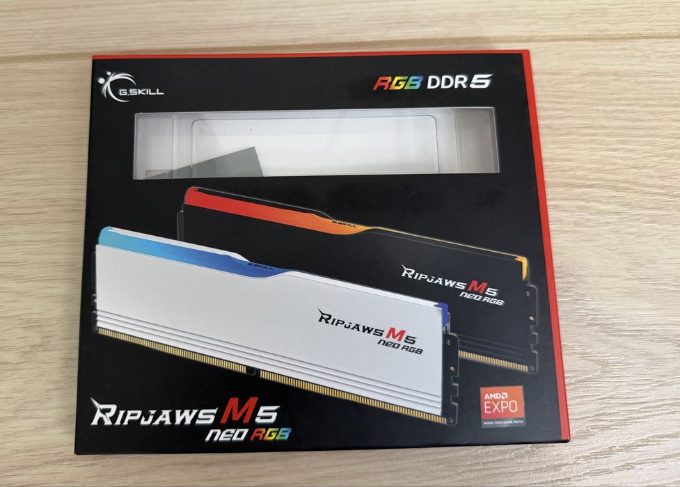 Ултра High-End Геймърски Компютър - Ryzen 9 9950X3D + RTX 5080