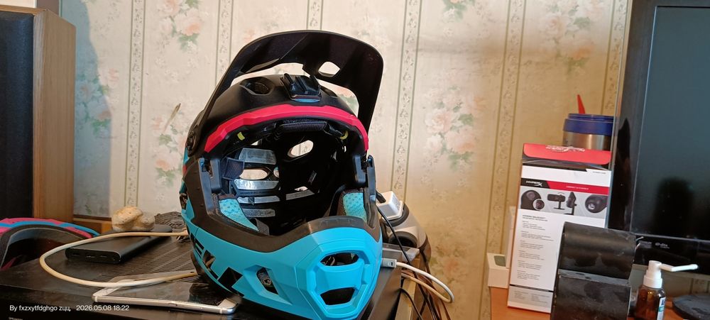 Каска Bell Super DH S