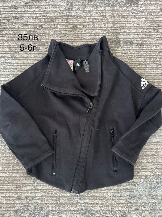 Блузи и якенца на различни фирми