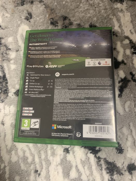 Vând FC 24 xbox one și wwe 2k15 xbox one