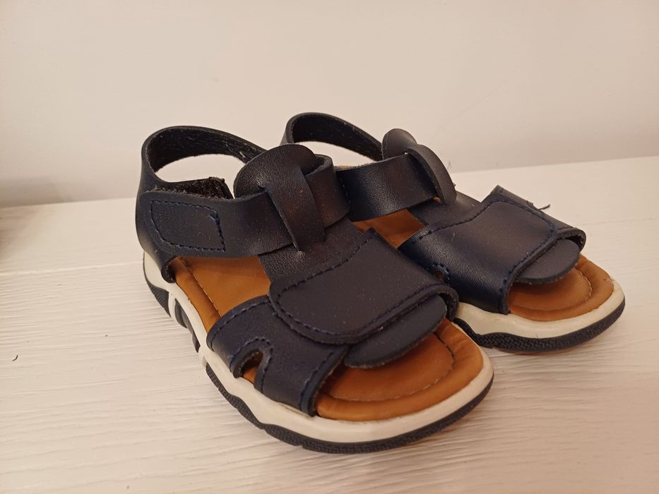 Vand sandale copii marime 24- Lc waikiki