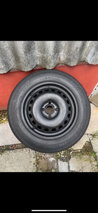 Vand roti complete de iarna 175/70 R14 prindere 4x100