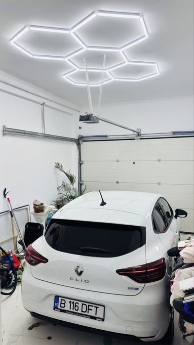 Renault clio 2023hibrid automat benzina