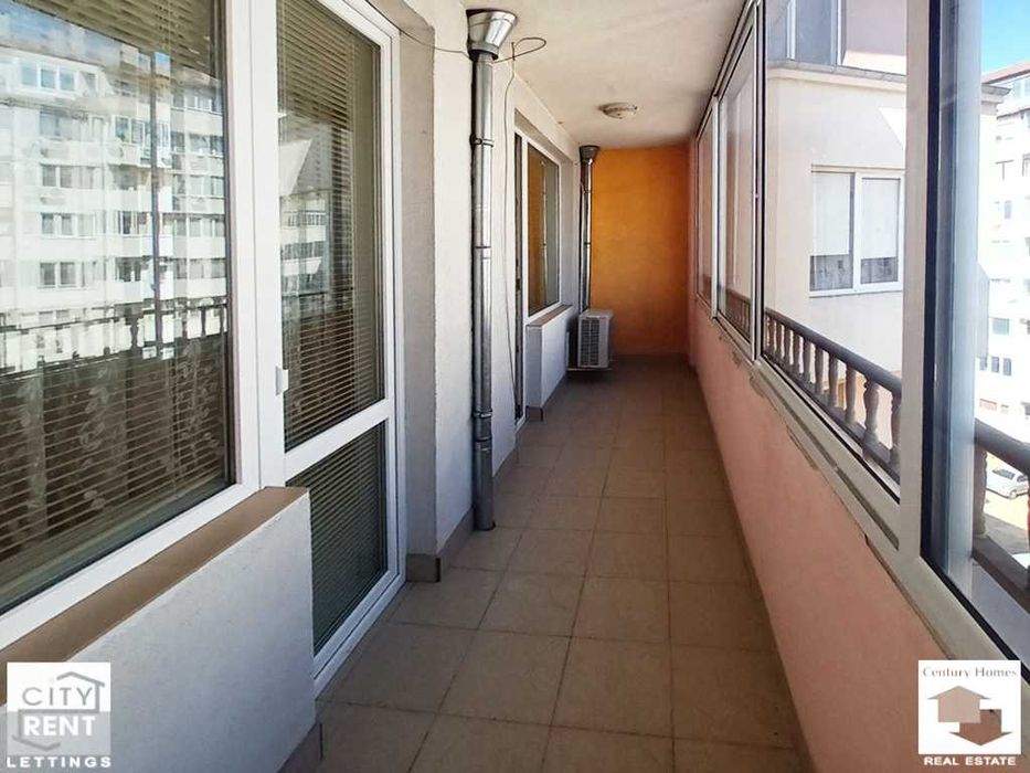 104988 Обзаведен тристаен апартамент в широкия център на В. Търново