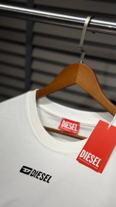 Tricou diesel alb