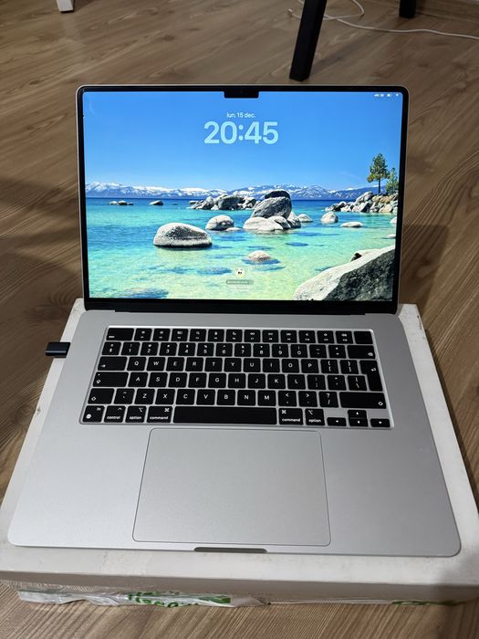 Macbook Air 15” M3 2024 Ca nou - garantie Emag (ULTIMA SANSA)