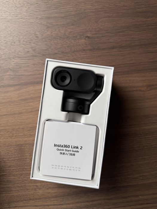 Cameră Web Insta360 Link 2 – 4K, AI Tracking, Zoom Ultra-Fin