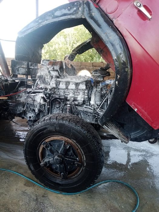 KAMAZ sotiladi! Puli naxt yoki variantga kelishamiz. Holati ideal
