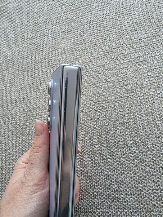 Samsung Galaxy Z Fold5