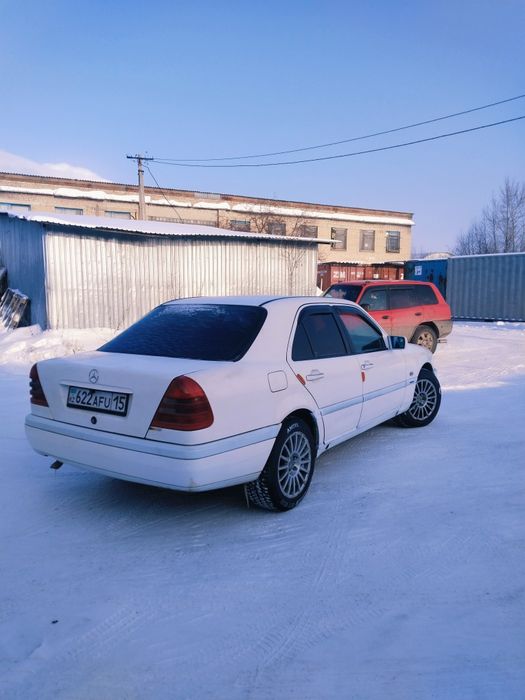 Mercedes-benz w 202 c180