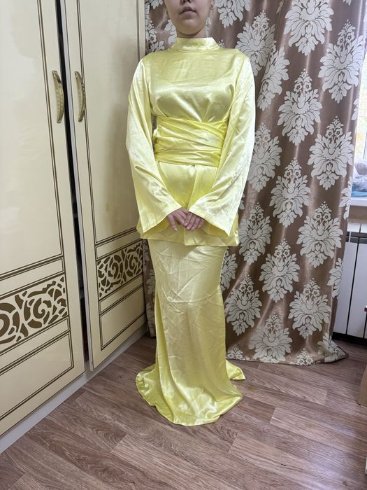 Продаются новые платья