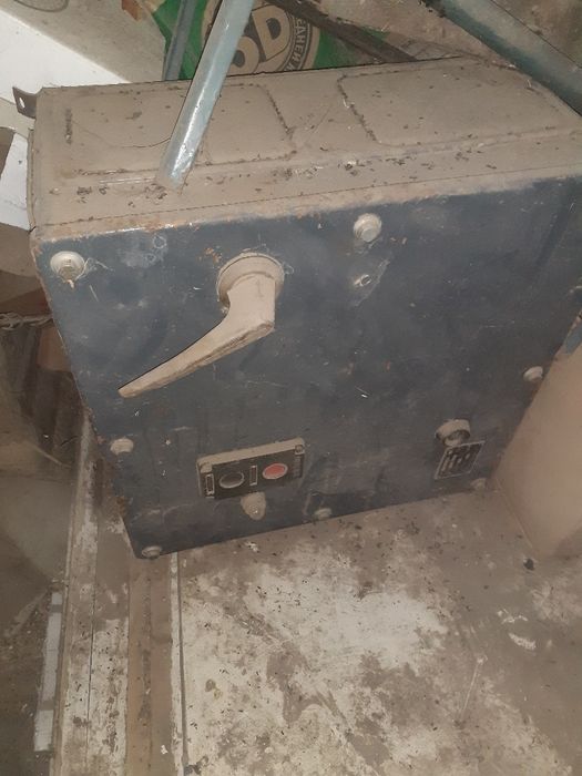 Рубильник автомат