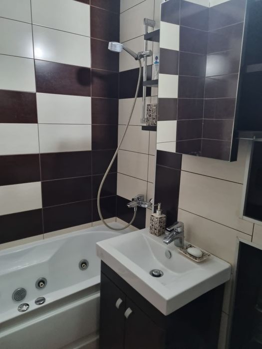 Închiriez apartament 2 camere