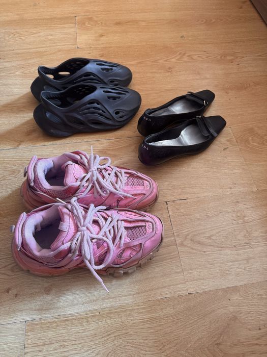 Обувки Balenciaga track, yeezy foam runners, prada kitten heels