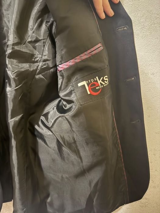 Продам костюм и женское