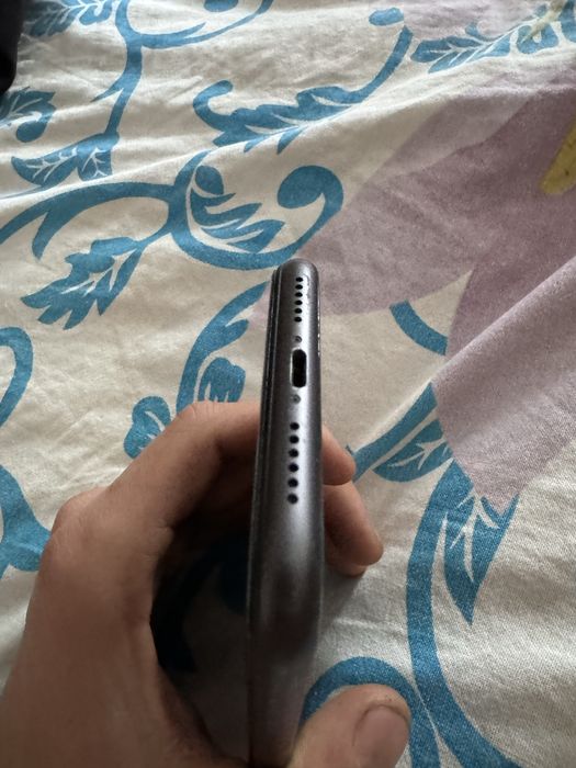 Продам айфон 11 128гб