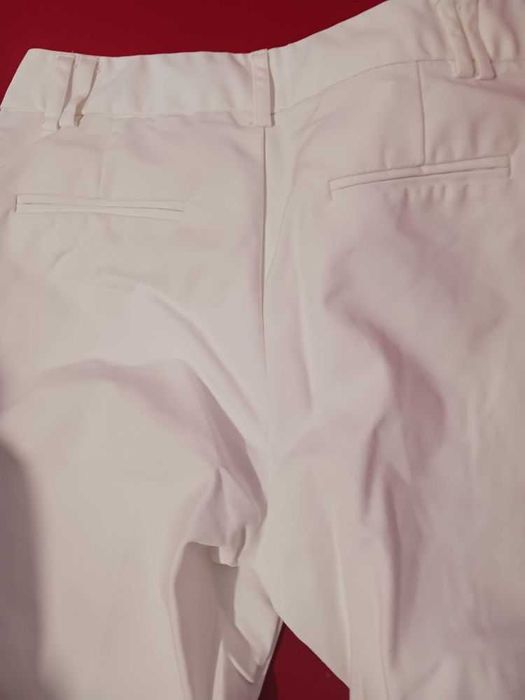 Снежно бял чарлстон на Zara