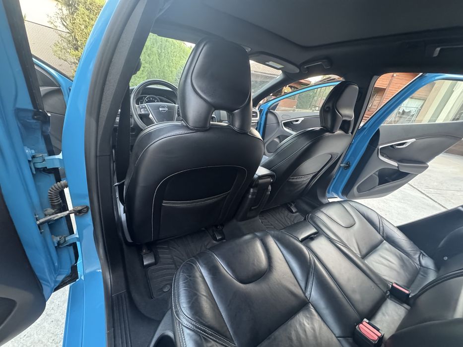 Volvo V40 D2 R-DESIGN