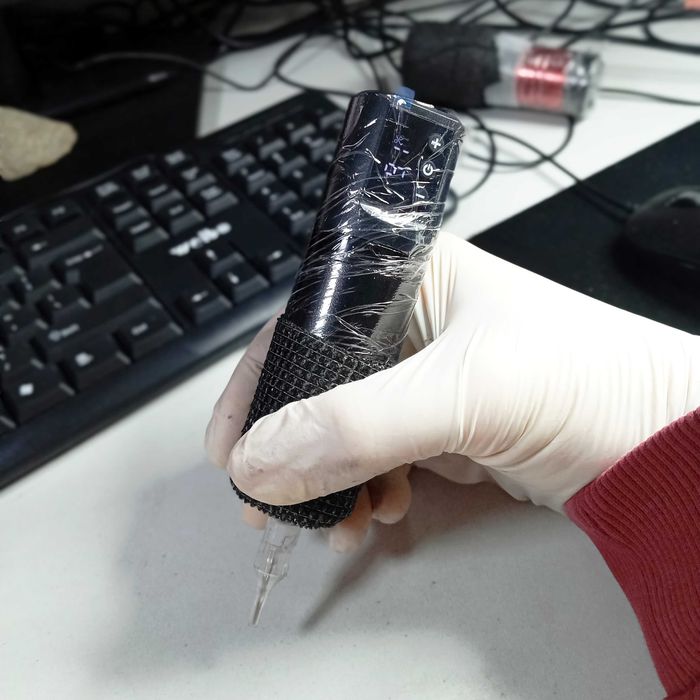 Kit cu aparat de tatuat Poseidon NOU+ Bonus, perfect pentru începători