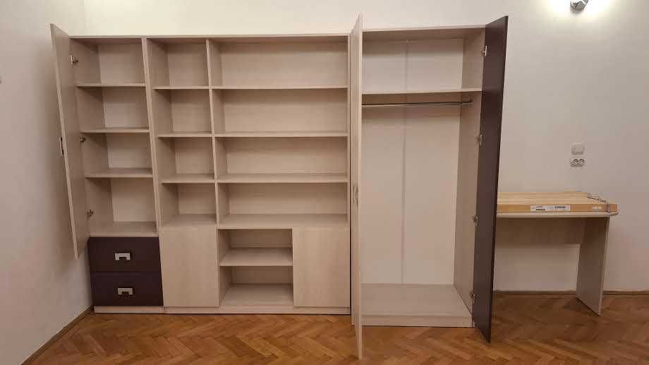 Biblioteca dormitor si dulap haine Mobexpert, comoda TV, pat Ikea