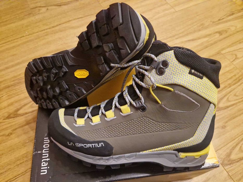 Bocanci dama, ghete La Sportiva Goretex, munte, scarpa, mammut, salewa