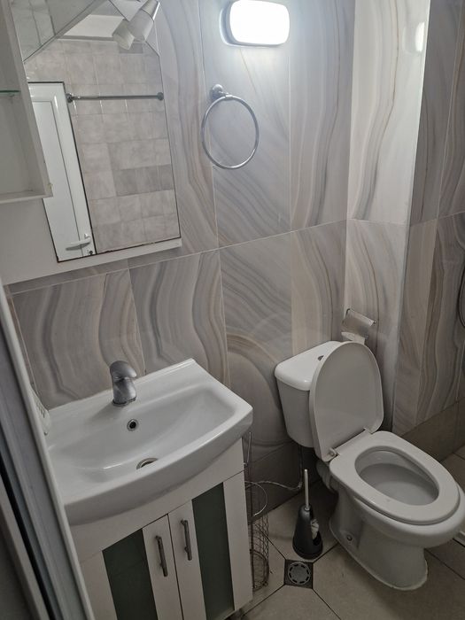 Дава се под наем Тристаен апартамент в Бургас, Лазур - 110 кв.м за 548.25 € - Снимка #6