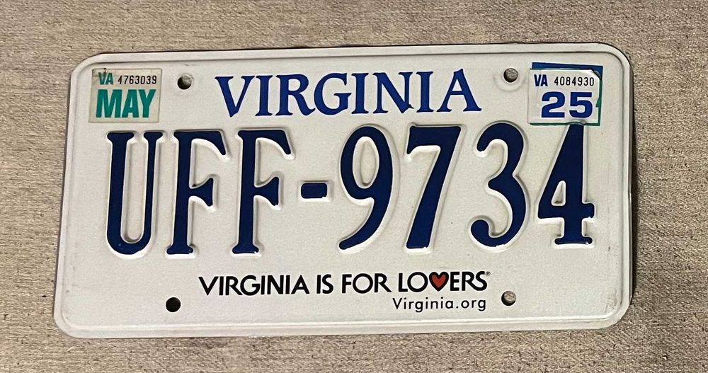Set 2 numere inmatriculare originale SUA Virginia UFF 9734