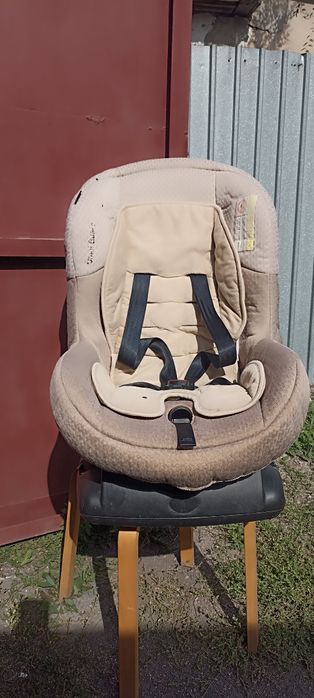 Детское кресло..