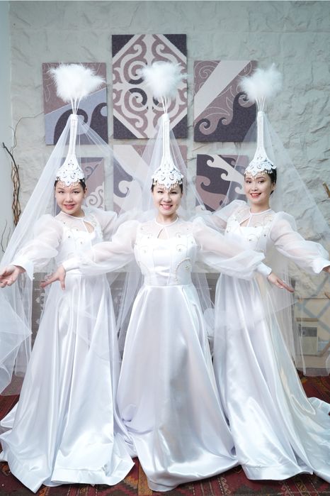 Продается танцевальные костюмы