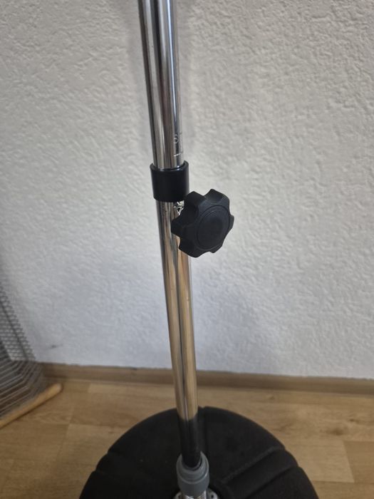 Боксова круша със стойка